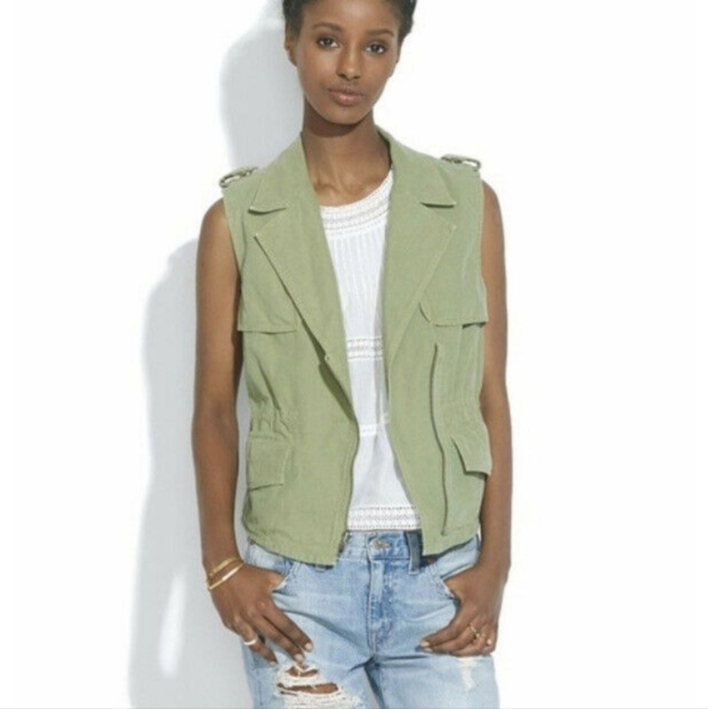 🔥Madewell Green Modern Safari Utility Vest, Asymmetrical Zip A5049, Size S - Picture 2 of 10